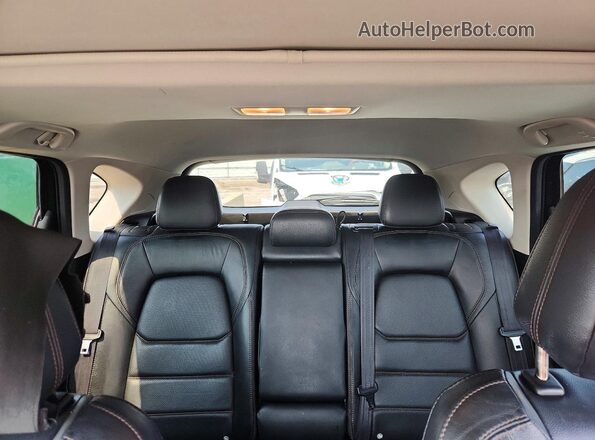JM3KFBDM2K0554473 2019 MAZDA CX-5 Blue Widok tylnych siedzeń