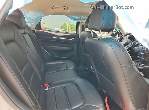 JM3KFBDM2K0556529 2019 MAZDA CX-5 White Rear seats view