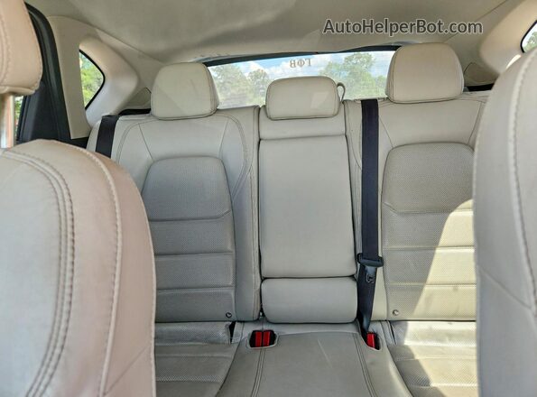 JM3KFBDM2K1587984 2019 MAZDA CX-5 White Vista de los asientos traseros