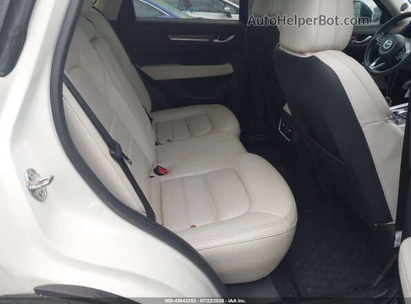 JM3KFBDM3J0450122 2018 MAZDA CX-5 White Widok naklejki z numerem VIN