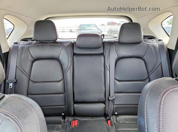 JM3KFBDM3J0451058 2018 MAZDA CX-5 Blue Vista de los asientos traseros