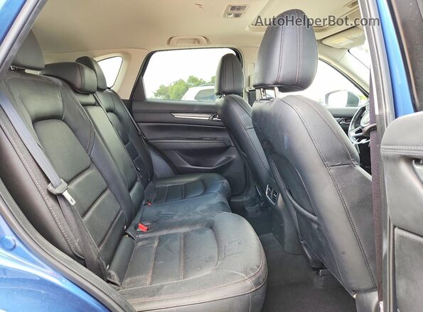 JM3KFBDM3J0451058 2018 MAZDA CX-5 Blue Vista interior trasera
