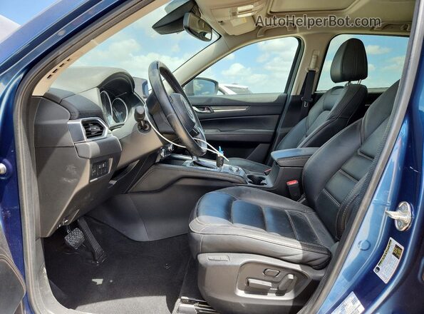 JM3KFBDM3J0451058 2018 MAZDA CX-5 Blue Vista interior delantera