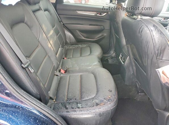 JM3KFBDM6J0442094 2018 MAZDA CX-5 Blue Widok wnętrza z tyłu