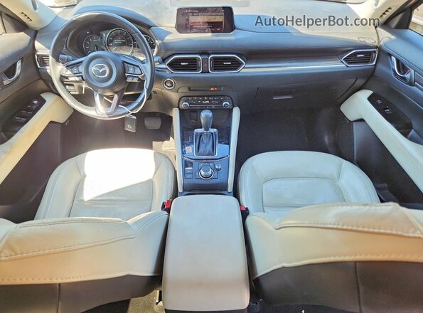JM3KFBDM8L1840260 2020 MAZDA CX-5 Gray Vista del salpicadero