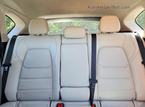 JM3KFBDM8L1840260 2020 MAZDA CX-5 Gray Vista de los asientos traseros