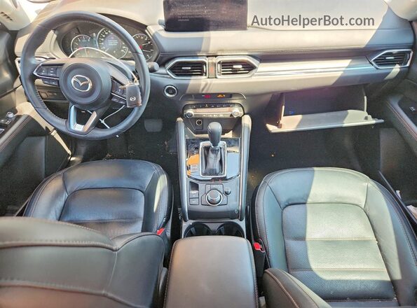JM3KFBDM8M0452338 2021 MAZDA CX-5 Blue Vista del salpicadero
