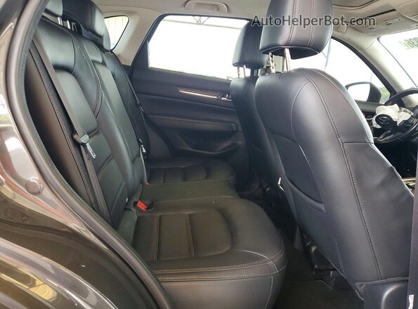 JM3KFBDYXK0626572 2019 MAZDA CX-5 Gray Rear seats view