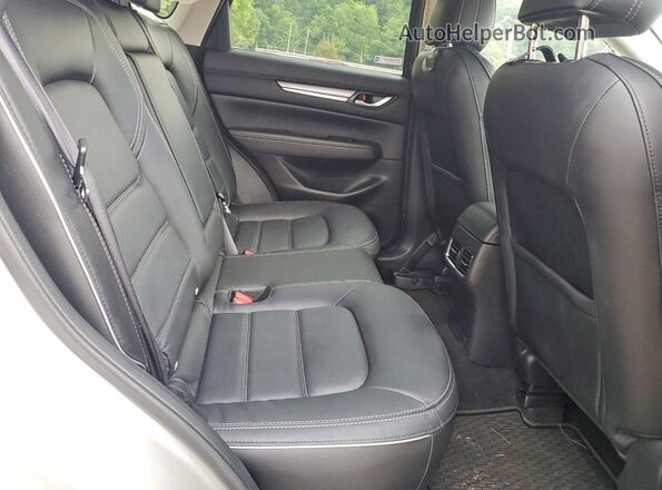 JM3KFBEM9S0668338 2025 MAZDA CX-5 Beige Սալոնի հետևի տեսք