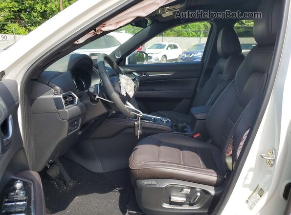 JM3KFBXY2R0402816 2024 MAZDA CX-5 Белый Вид салона спереди