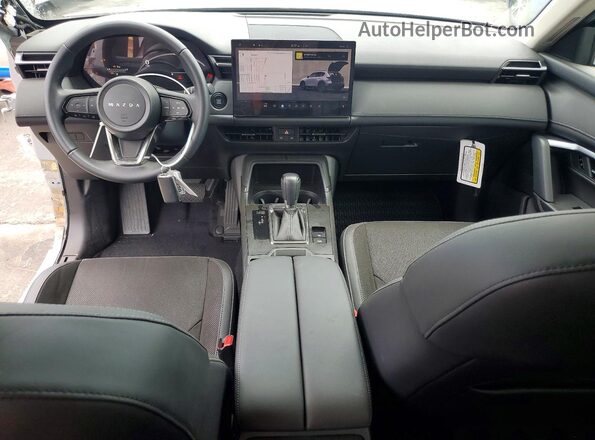 JM3KMBHA3T0106055 2026 MAZDA CX-5 Gray Vista del salpicadero