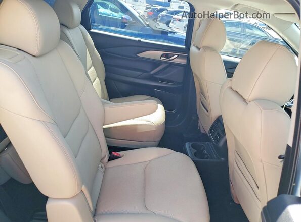 JM3TCACY4L0402840 2020 MAZDA CX-9 White Rear interior view