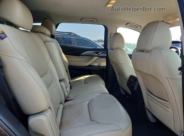 JM3TCACY9J0210228 2018 MAZDA CX-9 Gray Вид задньої частини салону