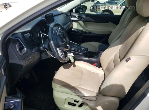 JM3TCACY9J0227126 2018 MAZDA CX-9 White წინა სალონის ხედი