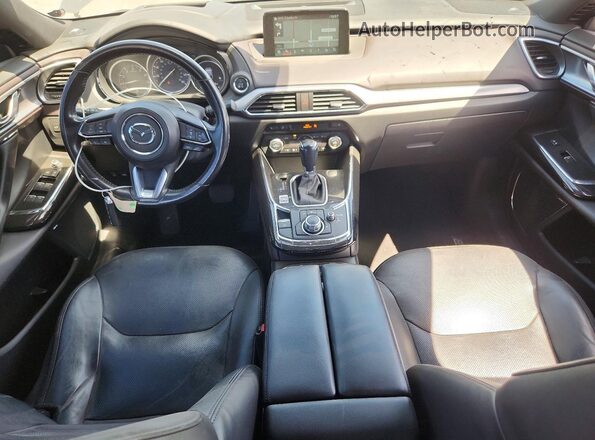 JM3TCADY8J0204662 2018 MAZDA CX-9 Gray Առջևի վահանակի տեսք