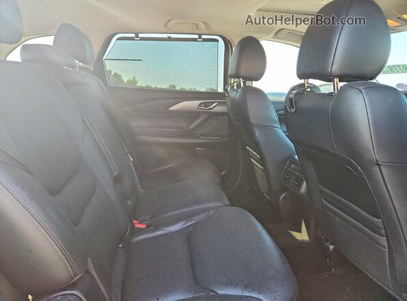 JM3TCBAY4N0622023 2022 MAZDA CX-9 Red Սալոնի հետևի տեսք