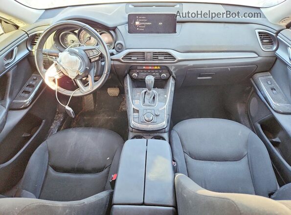 JM3TCBBY2N0617451 2022 MAZDA CX-9 Gray Առջևի վահանակի տեսք