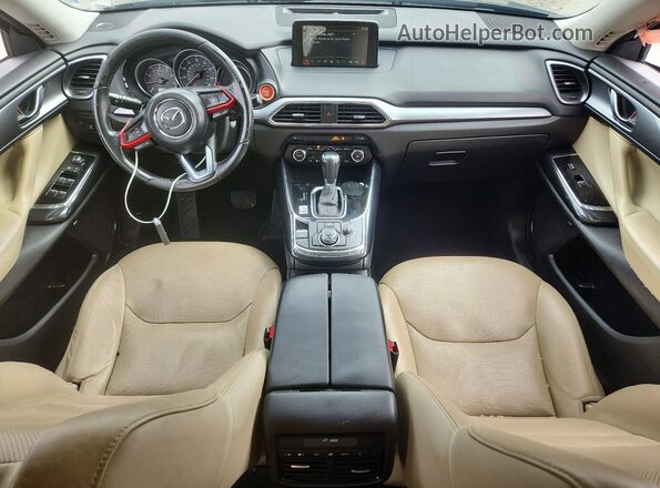 JM3TCBCY1J0209502 2018 MAZDA CX-9 Gray Vista del salpicadero