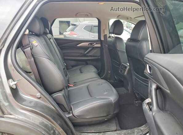 JM3TCBCY3J0231517 2018 MAZDA CX-9 Gray Rear interior view