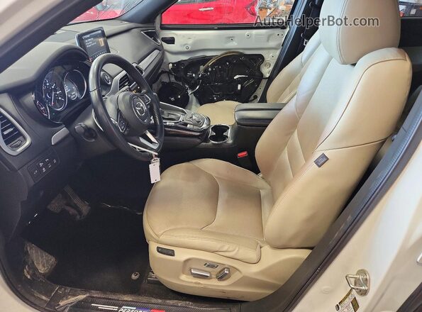 JM3TCBDY6H0142436 2017 MAZDA CX-9 White Вид салону спереду