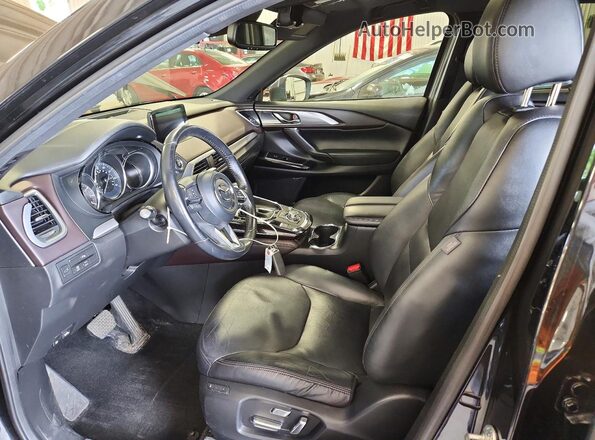 JM3TCBDY9J0201145 2018 MAZDA CX-9 Черный Вид салона спереди