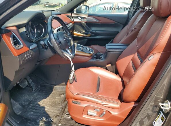 JM3TCBEY5H0135895 2017 MAZDA CX-9 Charcoal Front interior view