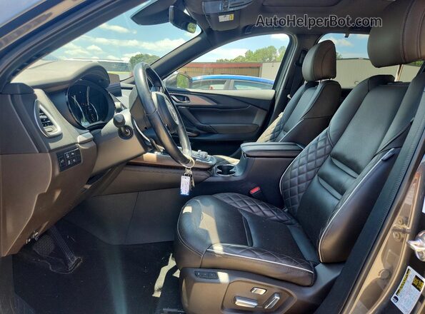 JM3TCBEY7P0634681 2023 MAZDA CX-9 Gray Vista interior delantera