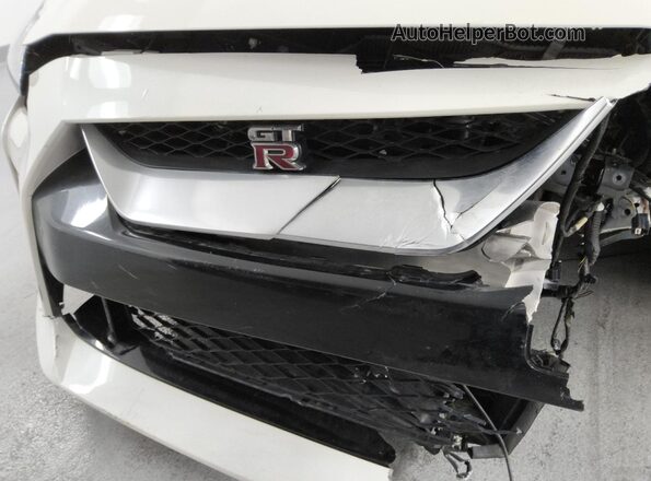 JN1AR5BF9MM160128 2021 NISSAN GT-R White 360 interior view