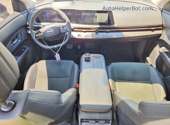 JN1BF0BAXRM436733 2024 NISSAN ARIYA White Vista del salpicadero