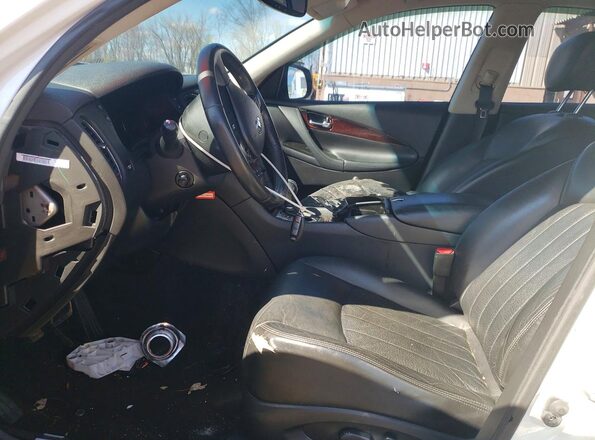 JN1BJ0RP5HM381969 2017 INFINITI QX50 White Front interior view