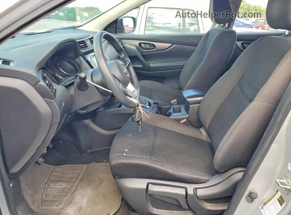 JN1BJ1AV1MW567796 2021 NISSAN ROGUE Silver Front interior view