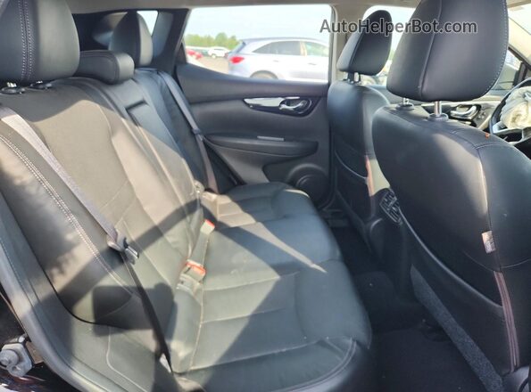JN1BJ1CP0HW007353 2017 NISSAN ROGUE Black Vista de los asientos traseros