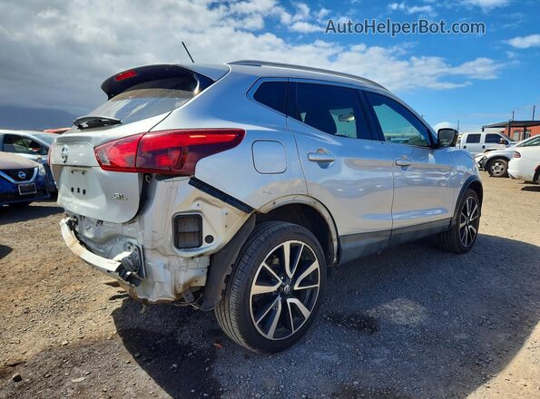 JN1BJ1CP2HW025305 2017 NISSAN ROGUE Silver Rear right