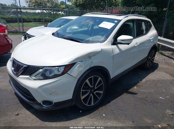 JN1BJ1CP3HW027192 2017 NISSAN ROGUE White Przód lewy