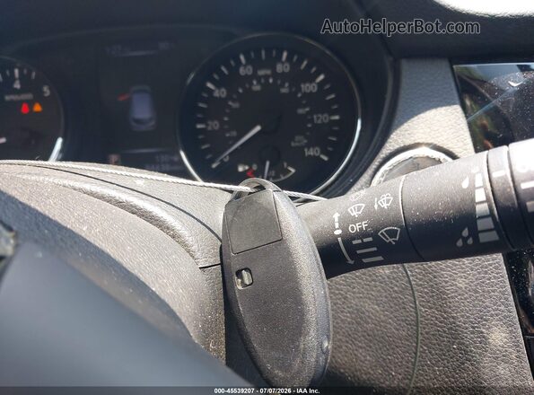 JN1BJ1CP3HW027192 2017 NISSAN ROGUE White Widok deski rozdzielczej