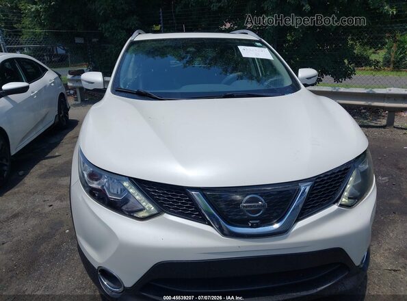 JN1BJ1CP3HW027192 2017 NISSAN ROGUE White Widok zestawu wskaźników