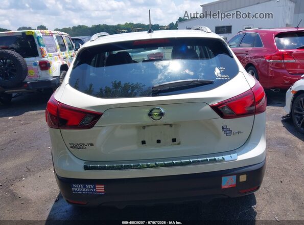 JN1BJ1CP3HW027192 2017 NISSAN ROGUE White 
