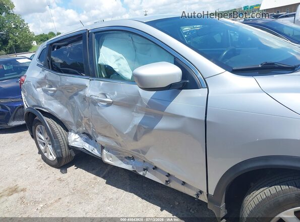 JN1BJ1CP4JW185028 2018 NISSAN ROGUE Silver წინა ხედი