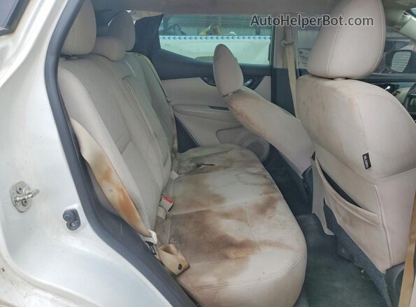JN1BJ1CP4JW186776 2018 NISSAN ROGUE Белый Вид задней части салона