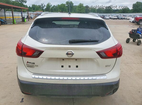 JN1BJ1CP4JW186776 2018 NISSAN ROGUE Белый Вид сзади
