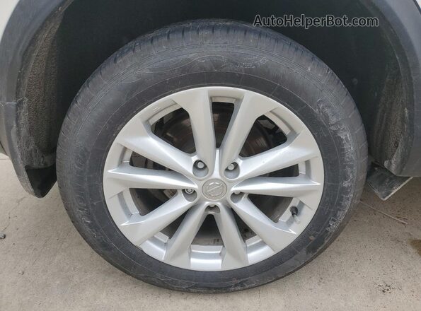 JN1BJ1CP4JW186776 2018 NISSAN ROGUE Белый 