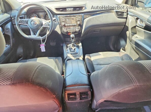 JN1BJ1CP5HW011575 2017 NISSAN ROGUE White Vista del salpicadero
