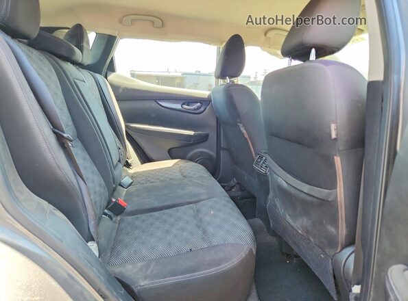 JN1BJ1CP5HW033575 2017 NISSAN ROGUE Gray Rear seats view