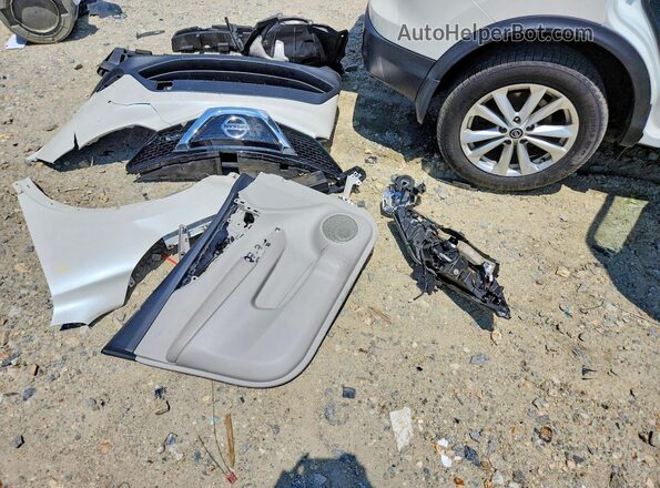 JN1BJ1CP6KW524809 2019 NISSAN ROGUE White Widok naklejki z numerem VIN