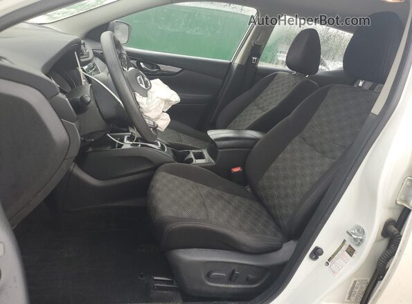 JN1BJ1CP7HW009357 2017 NISSAN ROGUE White Vista interior delantera