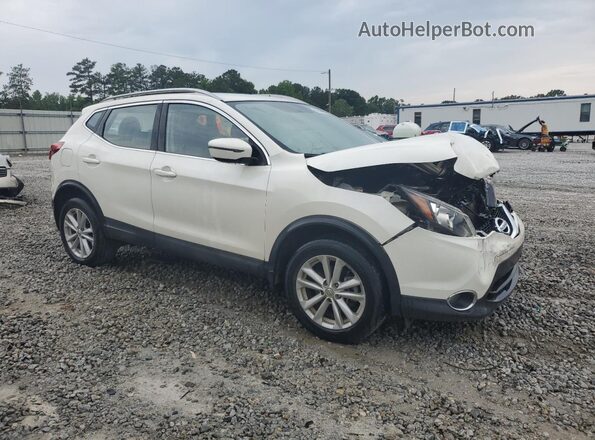 JN1BJ1CP7HW009357 2017 NISSAN ROGUE White Delantero derecho