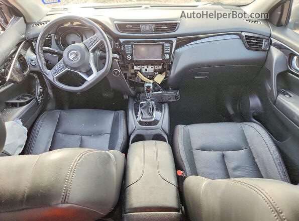 JN1BJ1CP7JW188652 2018 NISSAN ROGUE Gray Вид салону спереду