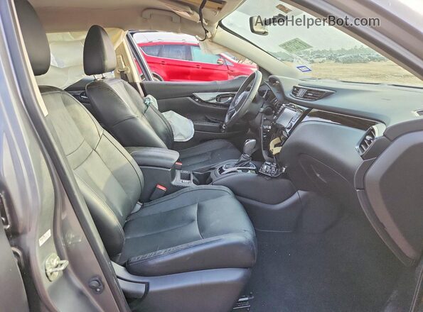 JN1BJ1CP7JW188652 2018 NISSAN ROGUE Gray Вид ззаду