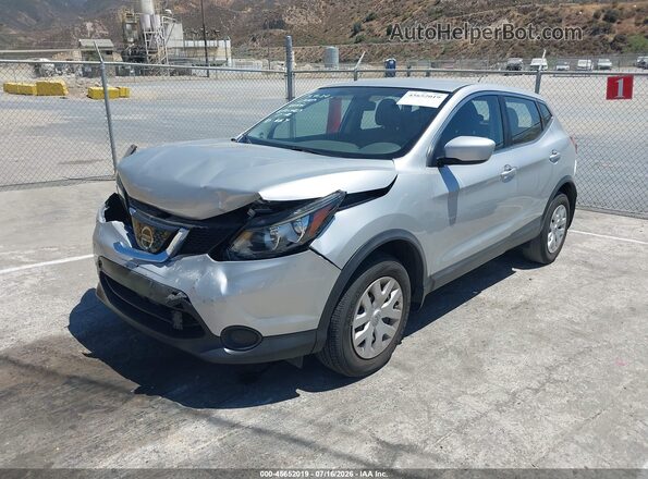 JN1BJ1CPXJW184305 2018 NISSAN ROGUE Silver Przód lewy
