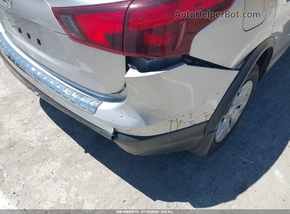 JN1BJ1CPXJW184305 2018 NISSAN ROGUE Silver Widok zestawu wskaźników